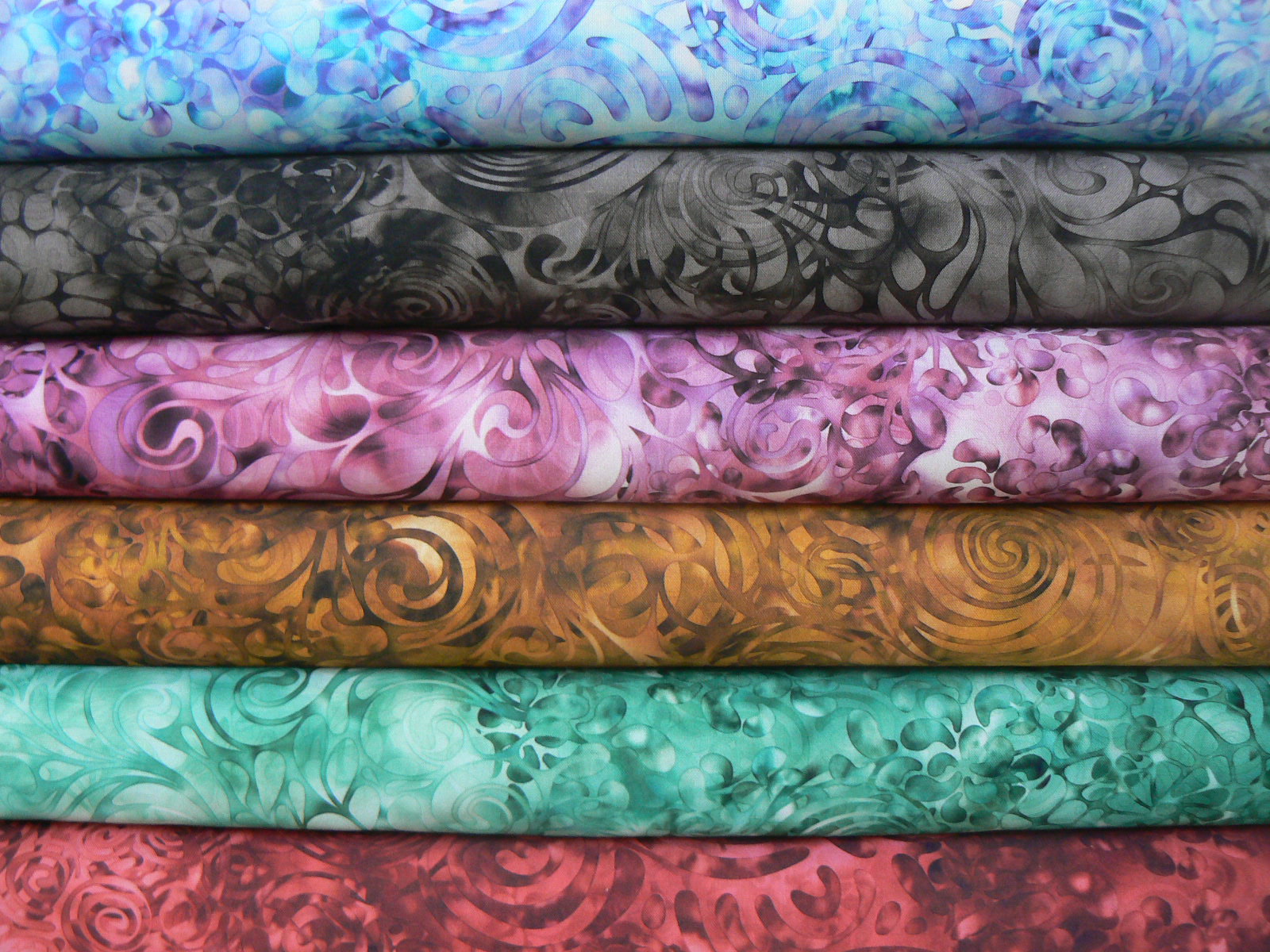 Květová batika tmavě šedá