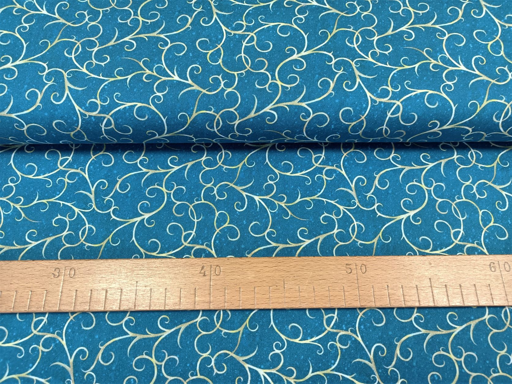 Ornamenty na petrolejové