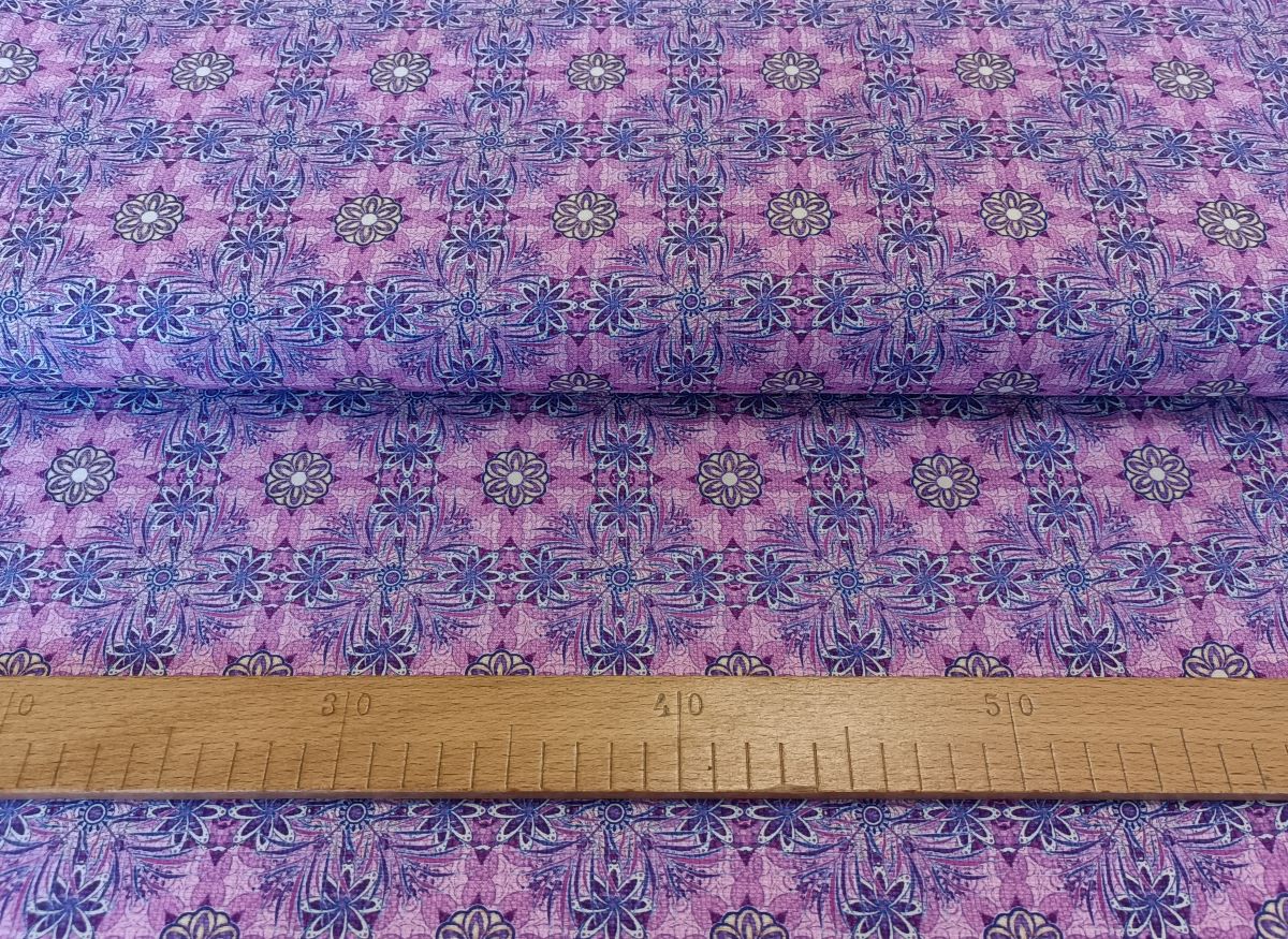 Kvítka s mandalkami dofialova