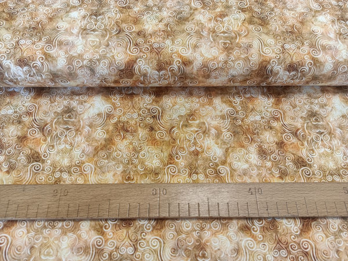 Kávový kouř na béžovém mramoru