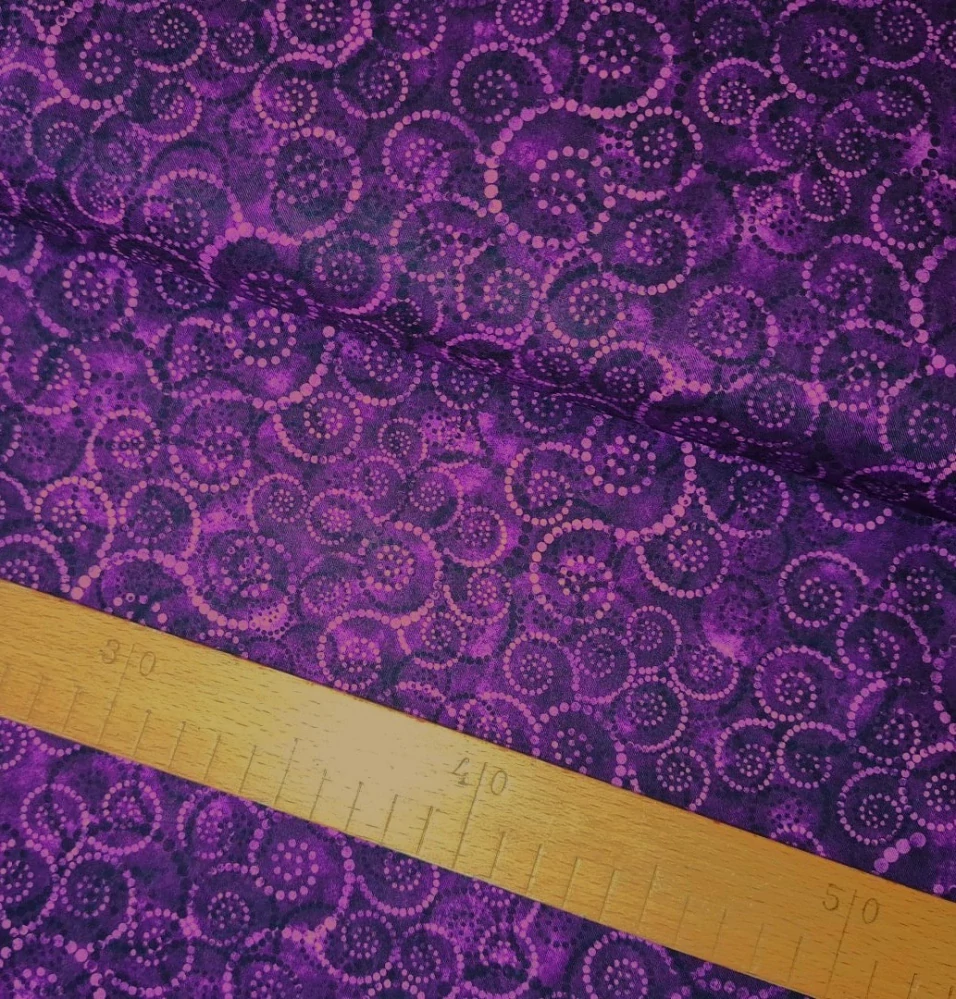 Tečkované spirálky fialové