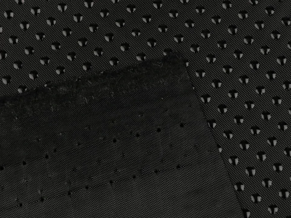 Protiskluzová tkanina s PU zátěrem