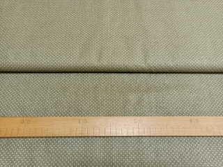 Minipuntíčky na béžovozelené