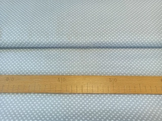 Malá srdíčka na světle šedé