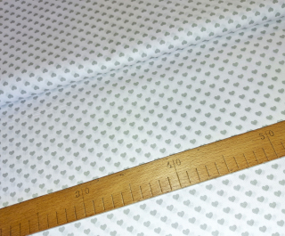 Šedá srdíčka na bílé