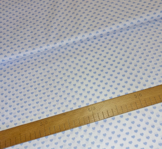 Modrá srdíčka na bílé